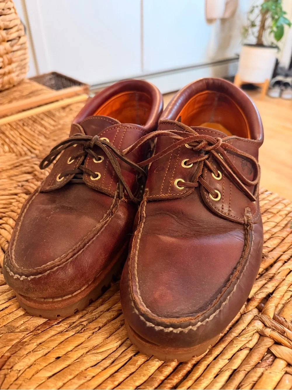 Timberland Men's Authentic 3-eye Lug Brown Leather Boat Shoes - Classic Lace-Up